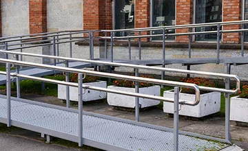 Technical platforms — commercial office building